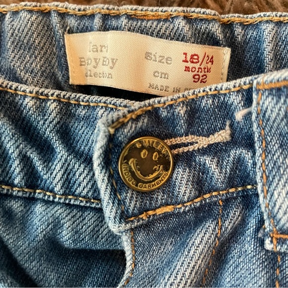 Zara Cutest Baby Jeans Ever - Picture 5 of 8